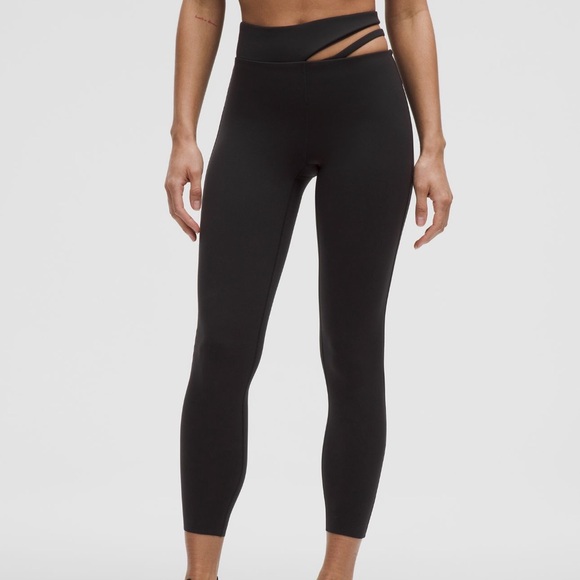 lululemon Cut-Out Waist High-Rise Train Tight 25” - Picture 1 of 7